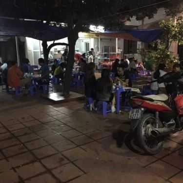 Không gian- Ăn vặt Ốc Mít - Yên Hòa