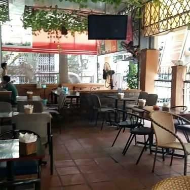 Không gian- Olympia Cafe - Lê Văn Hiến