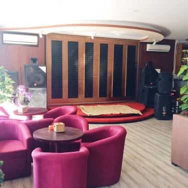 Không gian- Penthouse Coffee