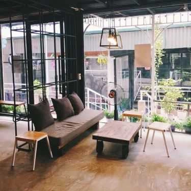 Không gian- Cafe Pexiga Vaping Store & Workshop - X98 Hoàng Cầu