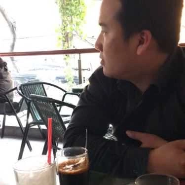 Không gian- Phương Linh Cafe - Nguyễn Hữu Huân