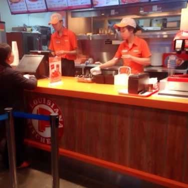 Tổng hợp- Nhà Hàng Gà Rán Popeyes - AEON Mall Long Biên