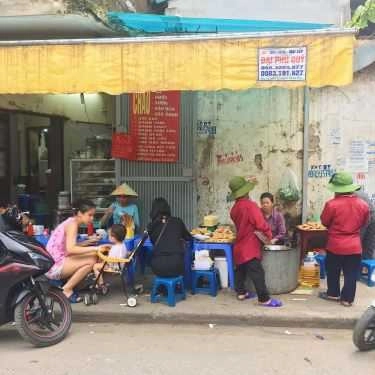 Không gian- Ăn vặt Quà Vặt Ngon