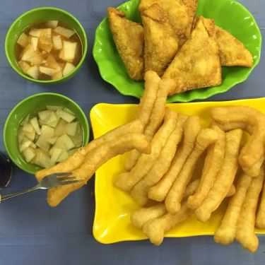 Món ăn- Ăn vặt Quẩy Nóng, Bánh Gối - Nguyễn Lương Bằng