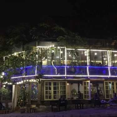 Không gian- Retro Corner Cafe