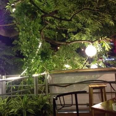 Không gian- Retro Corner Cafe