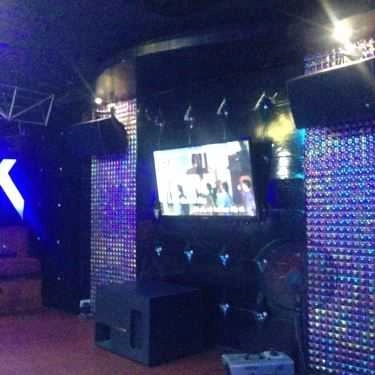 Không gian- Romantic - Cafe Vườn & Karaoke