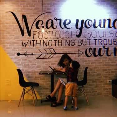 Tổng hợp- Cafe Royaltea - Hoàng Cầu