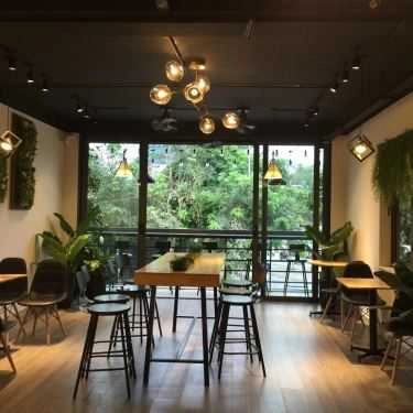 Không gian- Cafe Royaltea Premium - Nguyễn Chí Thanh