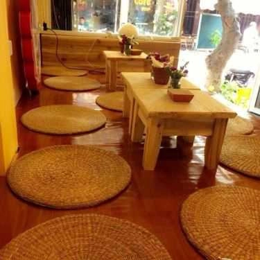 Không gian- Salut - Coffee & Cake