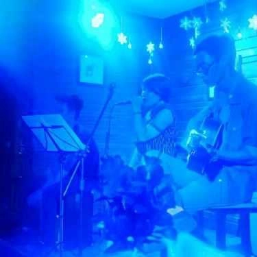 Tổng hợp- Six Strings - Hội Quán Guitar & Coffee