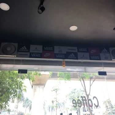 Tổng hợp- Sneaker Coffee