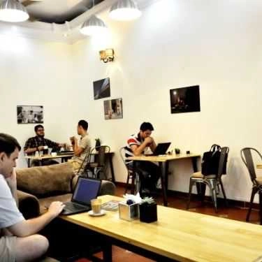 Không gian- Spacebar Cafe - Tô Ngọc Vân