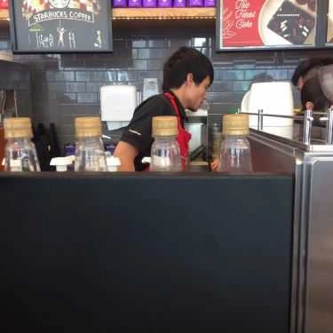 Tổng hợp- Starbucks Coffee - Vincom Center Phạm Ngọc Thạch