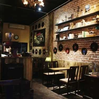 Tổng hợp- Tháng 10 Coffee & Lounge