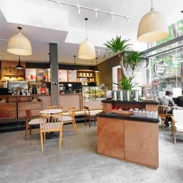 Không gian- The Coffee House - Trần Nguyên Đán