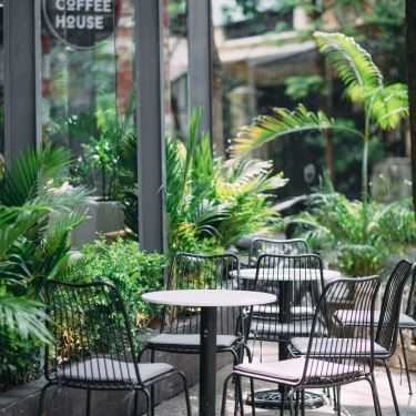 Không gian- The Coffee House - Trần Nguyên Đán