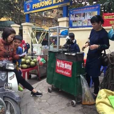 Không gian- Ăn vặt Thịt Xiên Nướng - Phương Mai