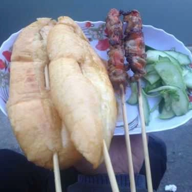 Món ăn- Ăn vặt Ngất - Thịt Xiên Nướng & Bánh Mì Bơ
