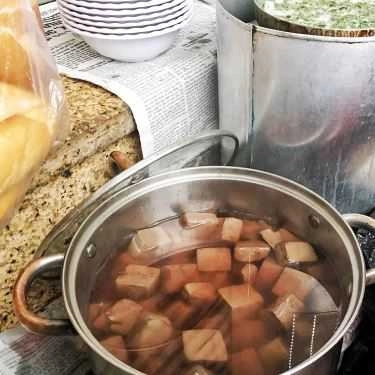 Món ăn- Ăn vặt Tiết Hầm Lá Ngải - Chợ Hôm