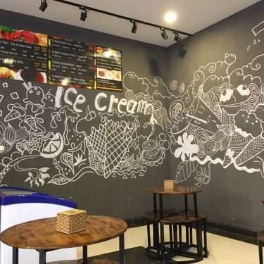 Không gian- Cafe Tom's Smoothie & Icecream - Golden Palace