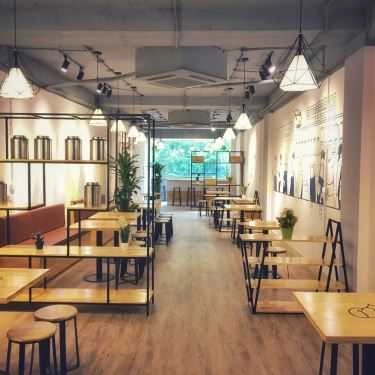 Không gian- Cafe Trà Sữa Heekcaa - Xuân Thủy