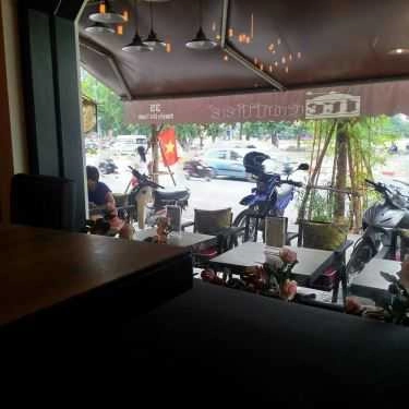 Không gian- Tre Coffee - Nguyễn Chí Thanh