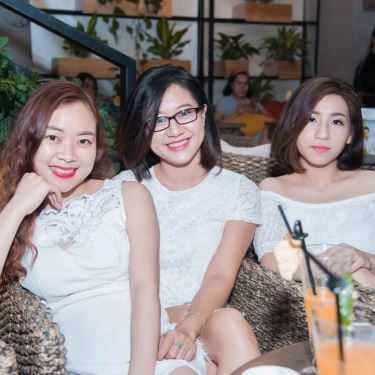 Tổng hợp- Trixie Cafe & Lounge