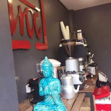 Không gian- Trọc Cafe