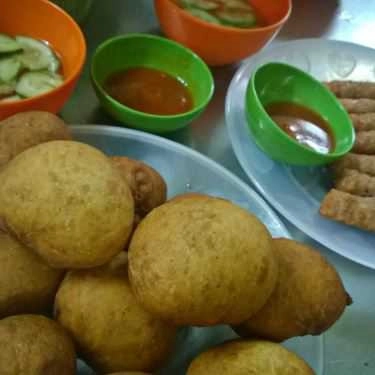 Món ăn- Ăn vặt Tuấn Hằng - Bánh Bao Chiên & Nem Chua Rán