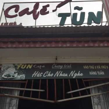 Không gian- Tũn Coffee