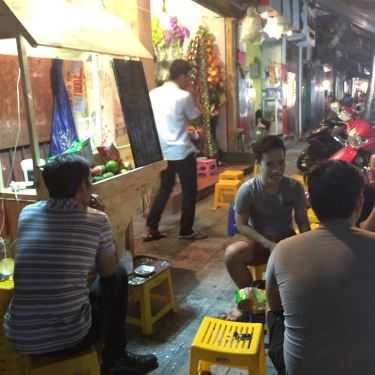 Không gian- Cafe Umi-O - Hoa Quả Ép, Trà Hoa Quả Lắc