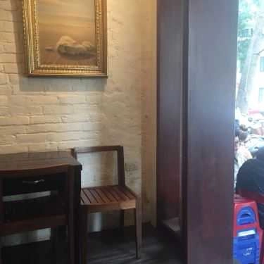 Không gian- Van Yen Art Cafe - Quang Trung
