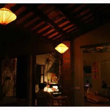 Không gian- Về Cafe - Nguyễn Khuyến