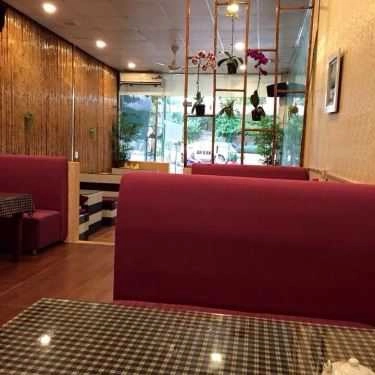 Không gian- Violet Cafe