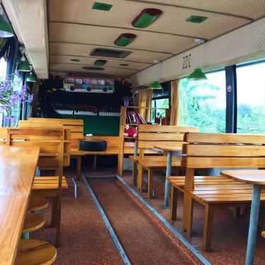 Không gian- Vô Thường Cafe - Cafe Bus