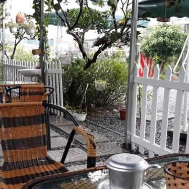 Không gian- Vườn Lan Cafe