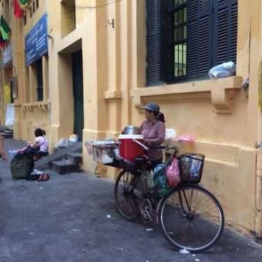 Không gian- Ăn vặt Xiên Que Tự Chọn - Trường THCS Thanh Quan