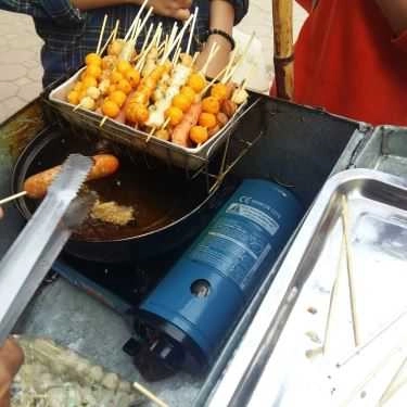 Tổng hợp- Ăn vặt Xúc Xích & Nem Chua Rán - ĐH Tự Nhiên
