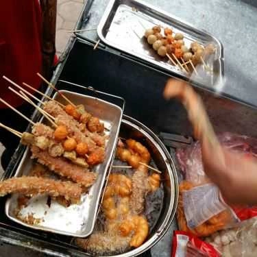 Tổng hợp- Ăn vặt Xúc Xích & Nem Chua Rán - ĐH Tự Nhiên