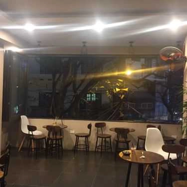 Không gian- Young Coffee