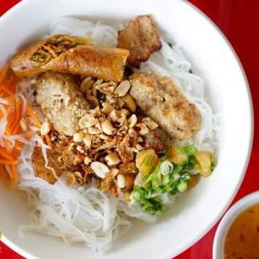 Món ăn- Bánh Hỏi Thịt Nướng