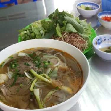 Món ăn- Bún Bò Huế - Hồ Bơi Thủy Tiên