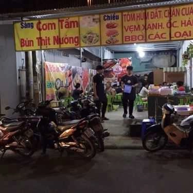 Không gian- Tôm Hùm Đất - BBQ & Hải Sản