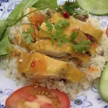 Món ăn- Quán Ăn Chị Trinh - Cơm Gà Hải Nam