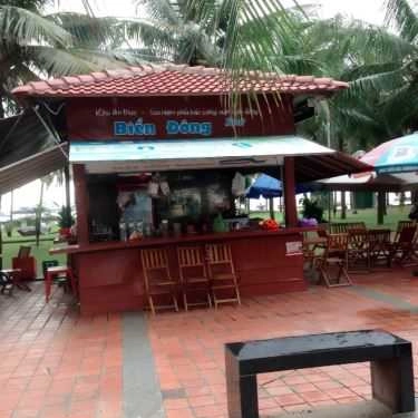 Không gian- Biển Đông Cafe