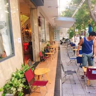 Không gian- Gold Cafe - Huỳnh Ngọc Huệ
