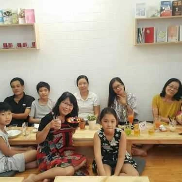 Không gian- Hoa Phượng Cafe