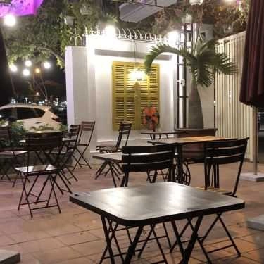 Không gian- Moon Lake Cafe