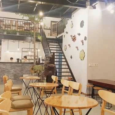 Không gian- Nhà Koi Coffee